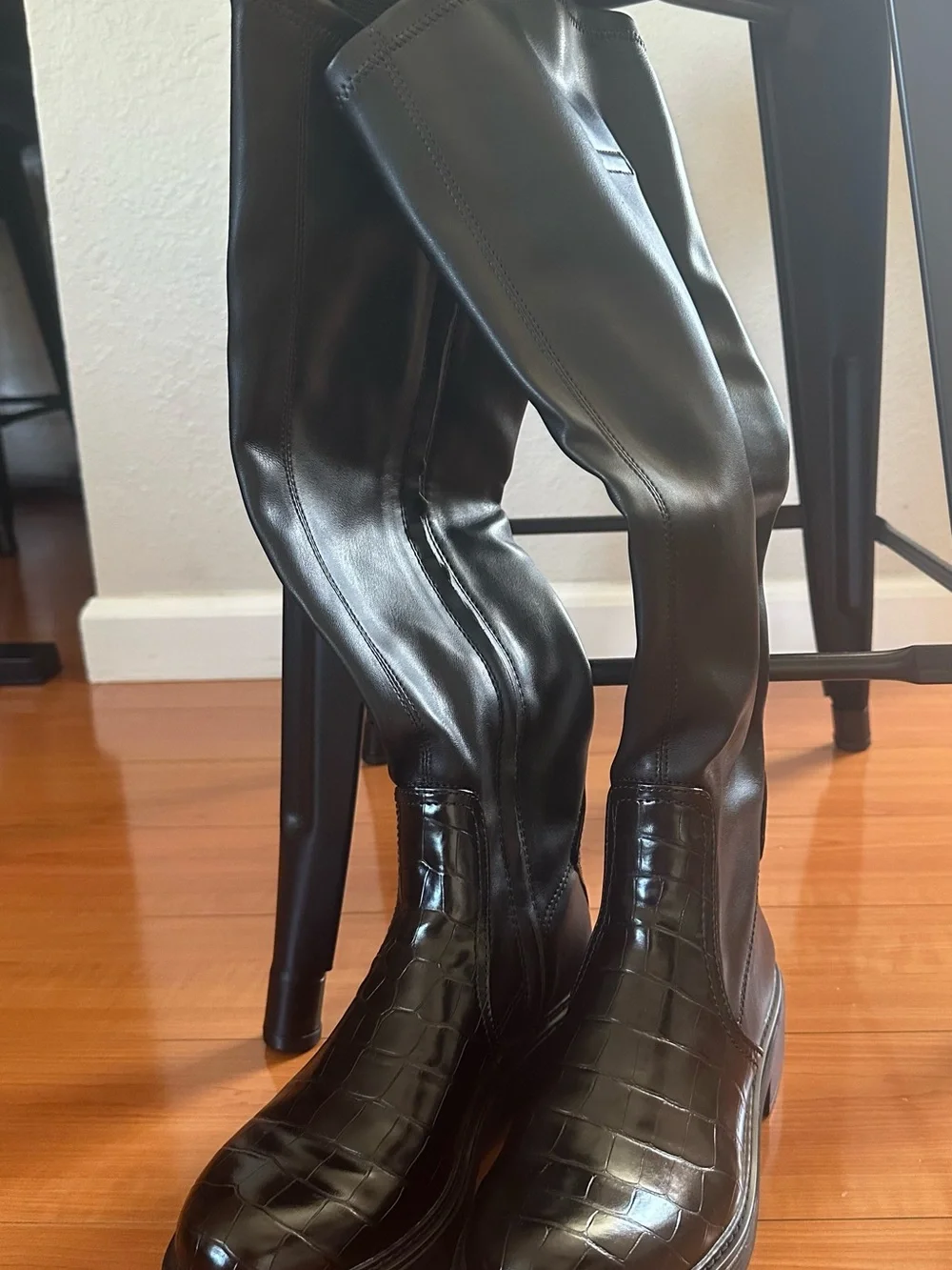 Franco Sarto Keaton Black Croc Knee High Boots Size 7.5 NEW